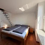 3 Bedroom Mozart Apartament *
