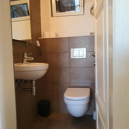 3 Bedroom Mozart 아파트 *
