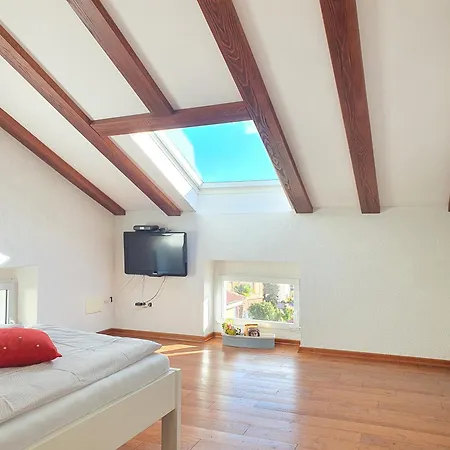 아파트 3 Bedroom Mozart 오파티아