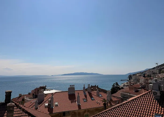 3 Bedroom Mozart Apartmán
